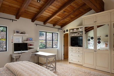 Set between the dramatic Carmel coastline and the Santa Lucia - photo 42