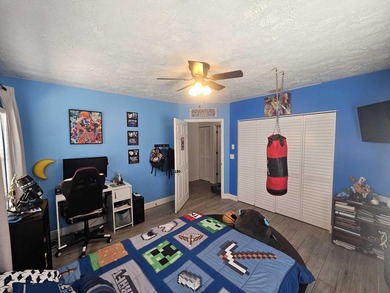 Beautiful single family pool home in La Mancha Royal Palm Beach - photo 42