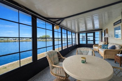 A peaceful lakefront escape framed by spectacular sunset skies - photo 7