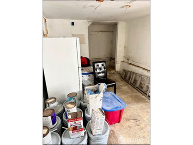 FIXER,but a great investment opportunity ! Public transportation - photo 4
