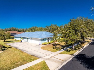 Impressive 4 Bedroom, 3 Bedroom home with attached two car - photo 1