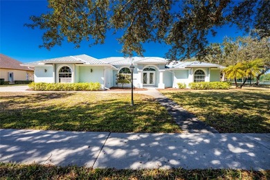Impressive 4 Bedroom, 3 Bedroom home with attached two car - photo 2