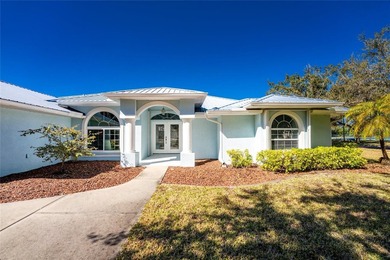 Impressive 4 Bedroom, 3 Bedroom home with attached two car - photo 3