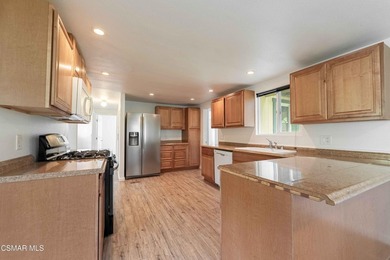 641 W La Loma Ave presents an extraordinarily rare opportunity - photo 12