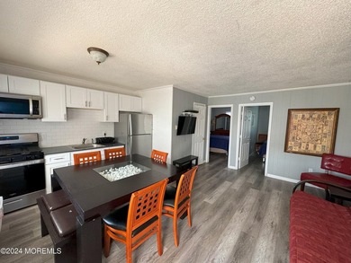 40 Units Ocean Block. Could do $65,000-$75,000/Month Year Around - photo 13
