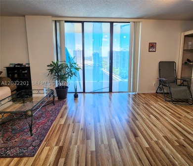 Floor to ceiling windows offer stunning lake, skyline, & sunset - photo 14