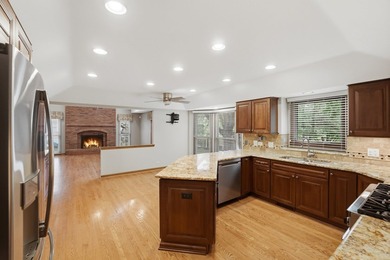 Pride of ownership at every turn, spacious floor plan & quality - photo 16