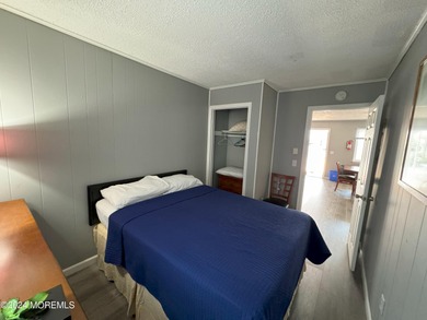 40 Units Ocean Block. Could do $65,000-$75,000/Month Year Around - photo 22
