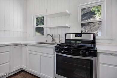 641 W La Loma Ave presents an extraordinarily rare opportunity - photo 32