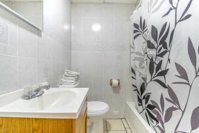 40 Units Ocean Block. Could do $65,000-$75,000/Month Year Around - photo 36