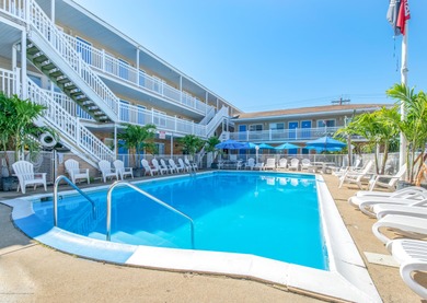 40 Units Ocean Block. Could do $65,000-$75,000/Month Year Around - photo 40