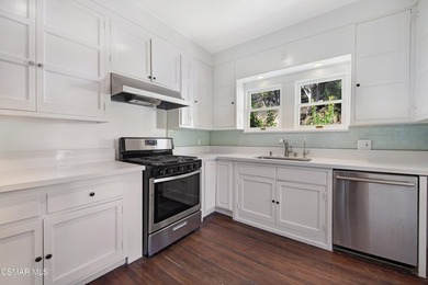 641 W La Loma Ave presents an extraordinarily rare opportunity - photo 48