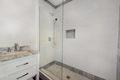641 W La Loma Ave presents an extraordinarily rare opportunity - photo 50