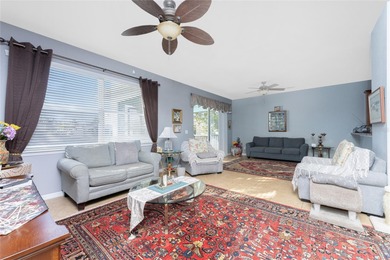 Impressive *LAKE FRONT*  3 Bedroom, 2 Bathroom home with - photo 8