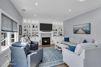 Welcome to this stunning 4-bedroom, 3 1/2-bath waterfront home - photo 9