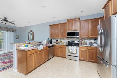 Impressive *LAKE FRONT*  3 Bedroom, 2 Bathroom home with - photo 10