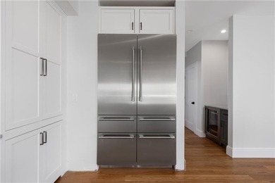 This meticulously built 3452 sf new home in Newport's Yachting - photo 12