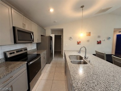 MOTIVATED SELLER. Located in a nice, friendly neighborhood in - photo 3