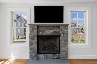 This meticulously built 3452 sf new home in Newport's Yachting - photo 14
