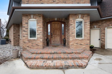 Experience luxury lakefront living on the shores of Lake - photo 4
