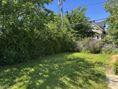 Investment Opportunity in this cape cod style home on the - photo 6