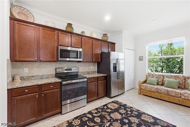 Enjoy Southwest Florida living in this gated Mirada pool home in - photo 6