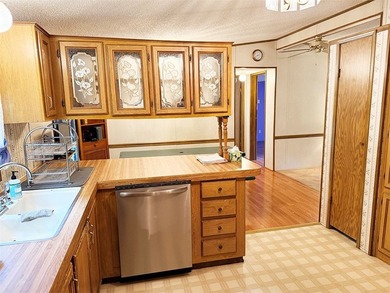 *****Welcome to this charming double-wide pre-manufactured home - photo 13