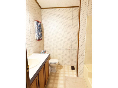 *****Welcome to this charming double-wide pre-manufactured home - photo 16
