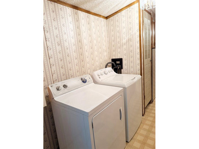 *****Welcome to this charming double-wide pre-manufactured home - photo 20