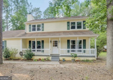 Lake Home For Sale in Peachtree City, Georgia