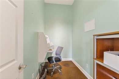 Excellent opportunity for an owner-user or investor seeking a - photo 21