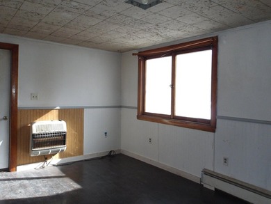 Here's a home in town Madison with lots of charm. Spacious - photo 24