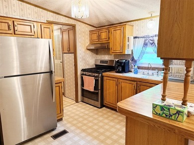 *****Welcome to this charming double-wide pre-manufactured home - photo 26