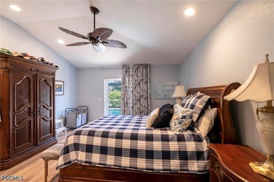 Welcome to this beautiful 3 bedroom/2 bath pool home located in - photo 10