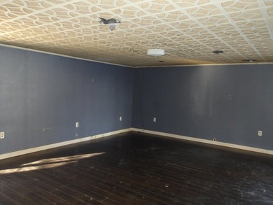 Here's a home in town Madison with lots of charm. Spacious - photo 31