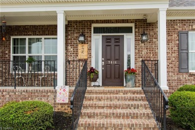 OPEN HOUSE SUN. 7/19 2-4PM! Stunning 4 bedroom, 3 full bath home - photo 3