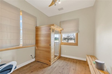 Excellent opportunity for an owner-user or investor seeking a - photo 36