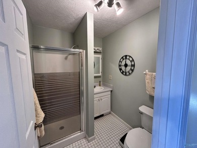 This stunning 4 bed 3.5 bath home on Weiss Lake offers - photo 36