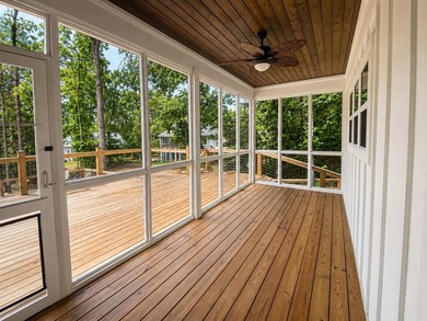 Come home and enjoy the beauty and serenity this beautiful home - photo 8