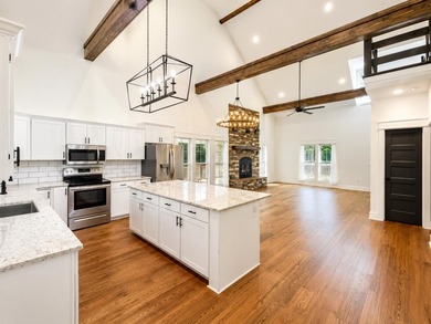Come home and enjoy the beauty and serenity this beautiful home - photo 9