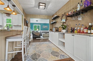 Stylish, ranch home on 1 acre lot in Aurora. This 3-bedroom 2 - photo 15