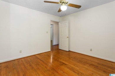 This well maintained 5 bedroom, 4 bathroom, full brick home on a - photo 22