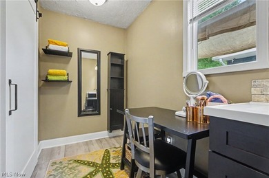 Stylish, ranch home on 1 acre lot in Aurora. This 3-bedroom 2 - photo 22