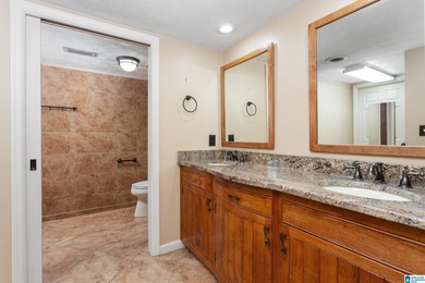 This well maintained 5 bedroom, 4 bathroom, full brick home on a - photo 35