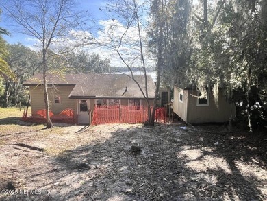 Spring Lake - Clay County Home For Sale in Keystone Heights Florida