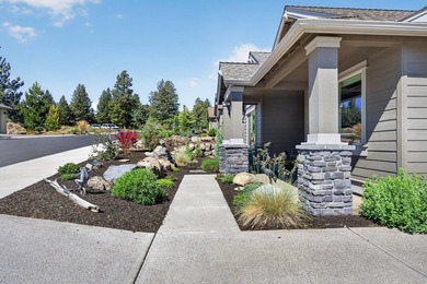 Single-level home, clear mountain views overlooking the 1st - photo 9