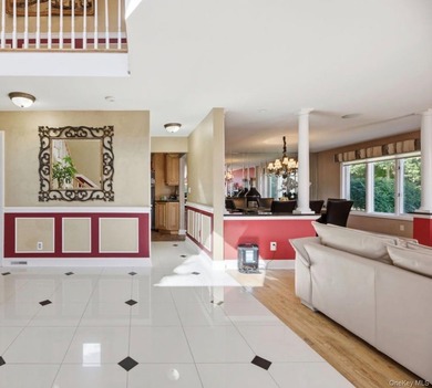 Welcome to 17 Nottingham Way. This expansive unique 5,300 - photo 4