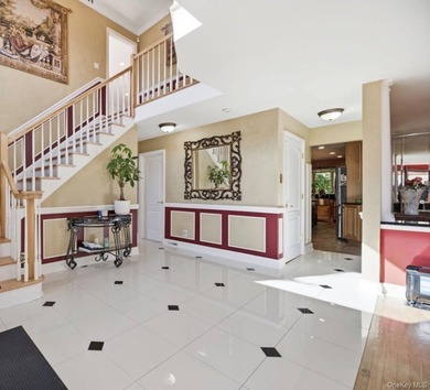 Welcome to 17 Nottingham Way. This expansive unique 5,300 - photo 5