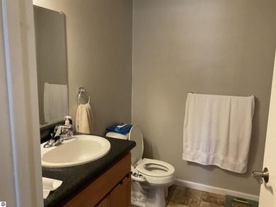 Beautiful Lake Shore Condominium offering the perfect Up North - photo 12