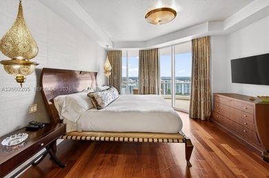 Perched atop Williams Island, this extraordinary double - photo 15